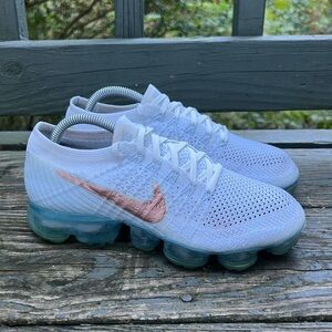$190 Nike Air VaporMax Explorer Light Sneakers Shoes Women’s Size 6.5 849557-104